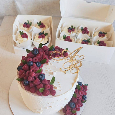 «Пиршество ягод» купить - cыктывкар.сладкоежкин.рф